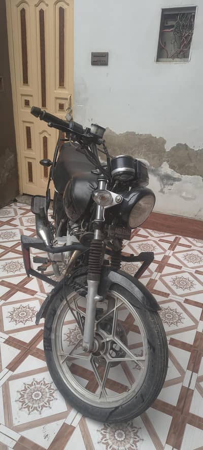 Sazuki Gs150 SE
