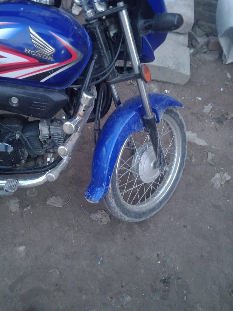 ہونڈا پرائڈر بلیو کلر ٹوٹل جینین 2