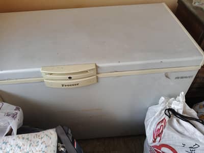 waves deep freezer