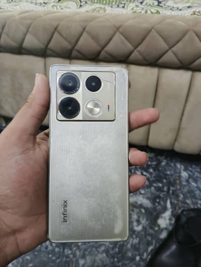 Infinix Note 40