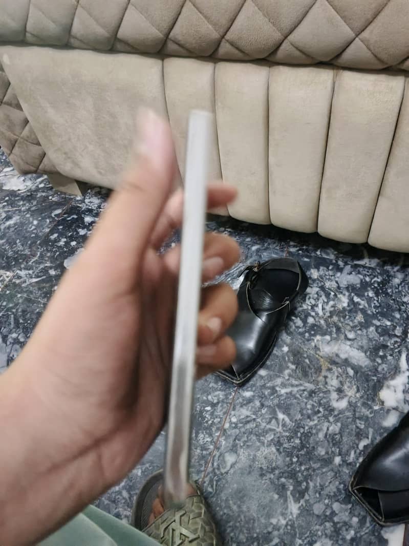 Infinix Note 40 5