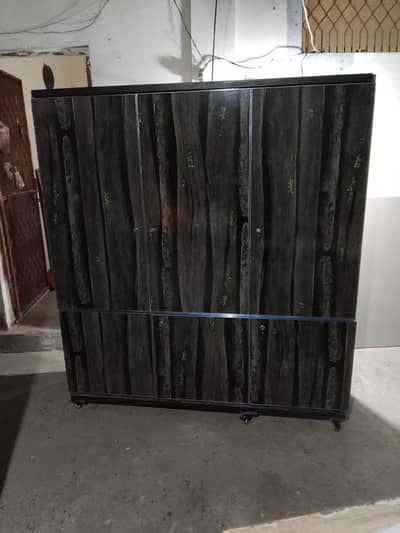 3 door cupboards size 6 6