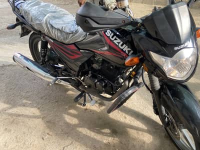 Suzuki GR 150 2025