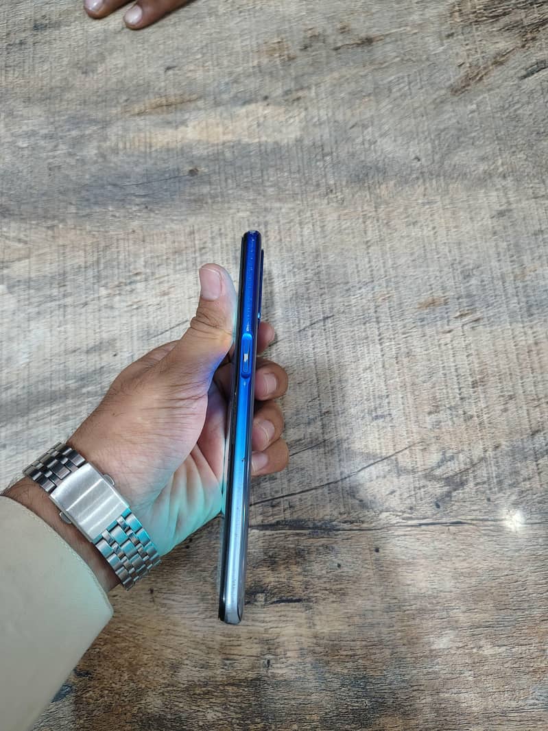 OPPO A54 3
