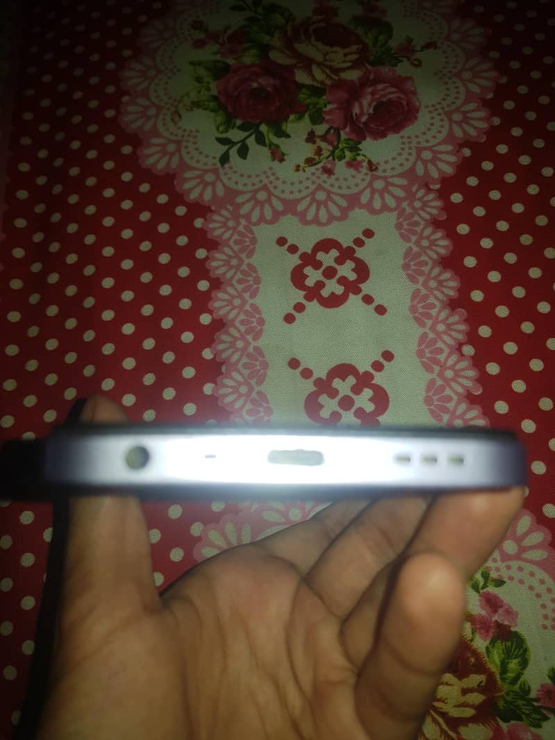 OPPO A3 Pro 4