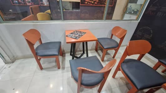 Restaurant/Cafe Furniture Set – Tables, Chairs & Booth Sofas | Used