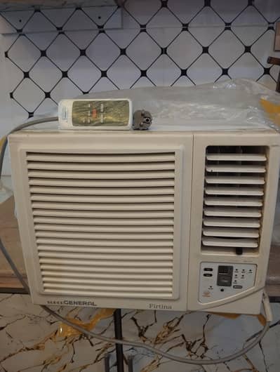 Super General Window Type Air Conditioner
