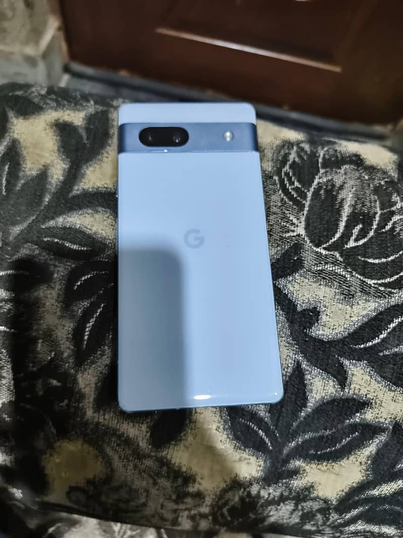 Google Pixel 7a 2