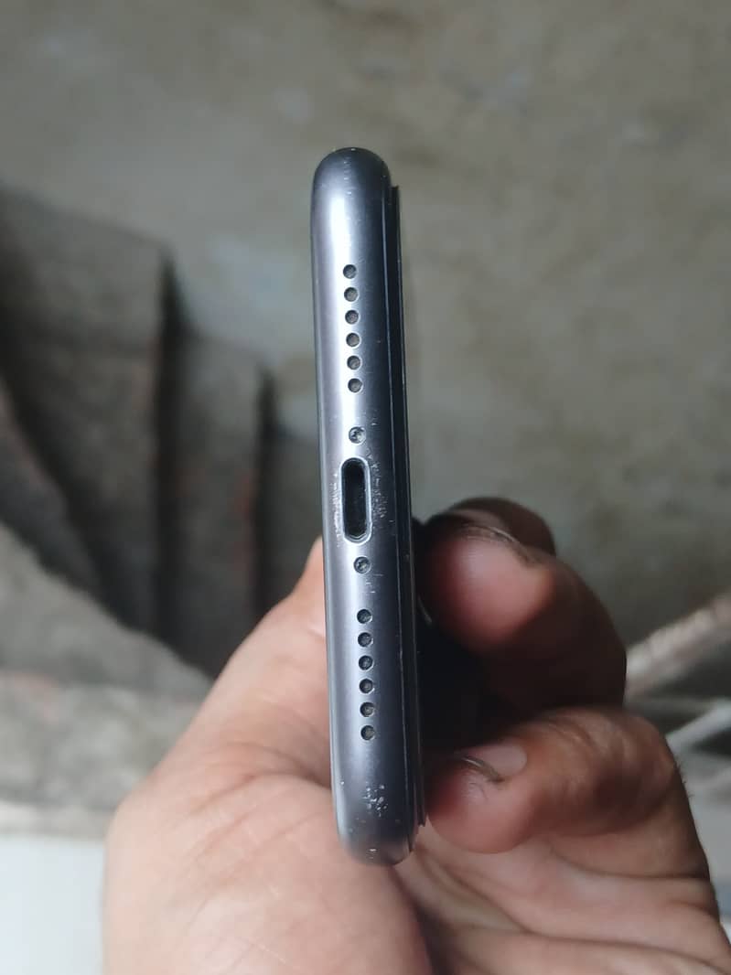 Apple iPhone 11 2