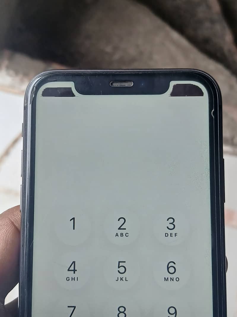 Apple iPhone 11 4