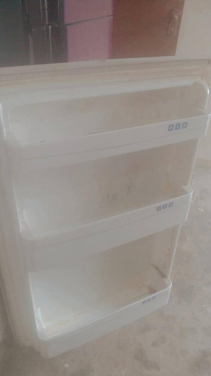 refrigerator 6
