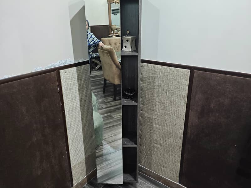wardrobe 0