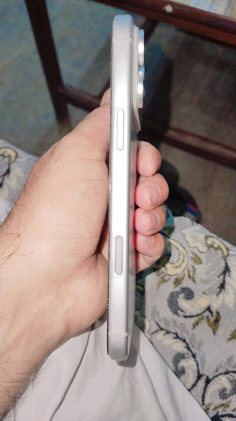 Apple iPhone 17 Pro Max 1