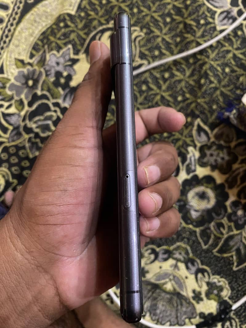 Google Pixel 7 4