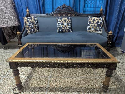 5 seater sofa with Table