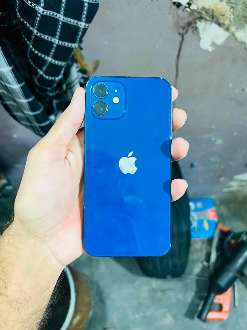 Apple iPhone 12 0