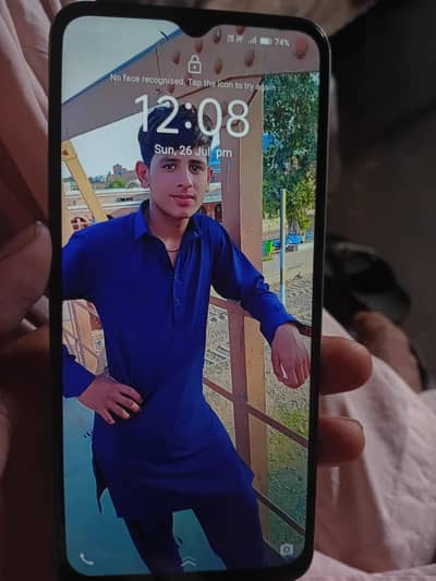 Vivo Y03t 4gb 64gb Orignal box sath ha sirf charger khrab ho jia ha