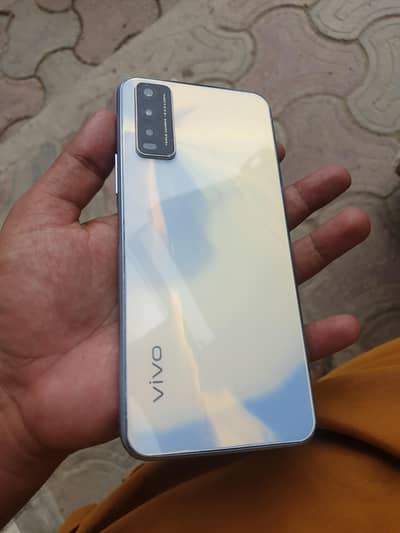 vivo y21  4/64  official proved  with original charger