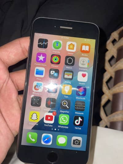 Apple iPhone SE