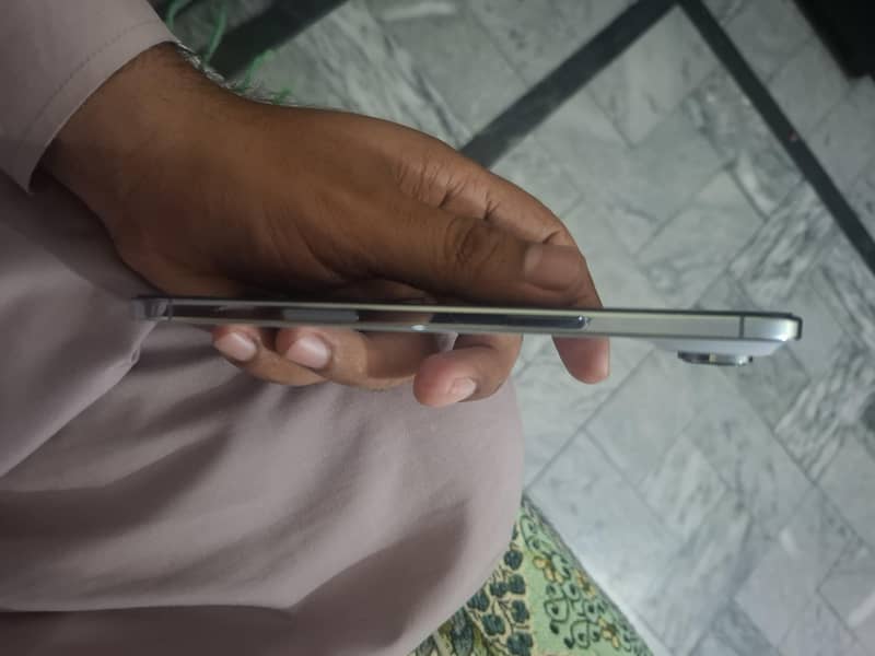 Apple iPhone 17 Air 0