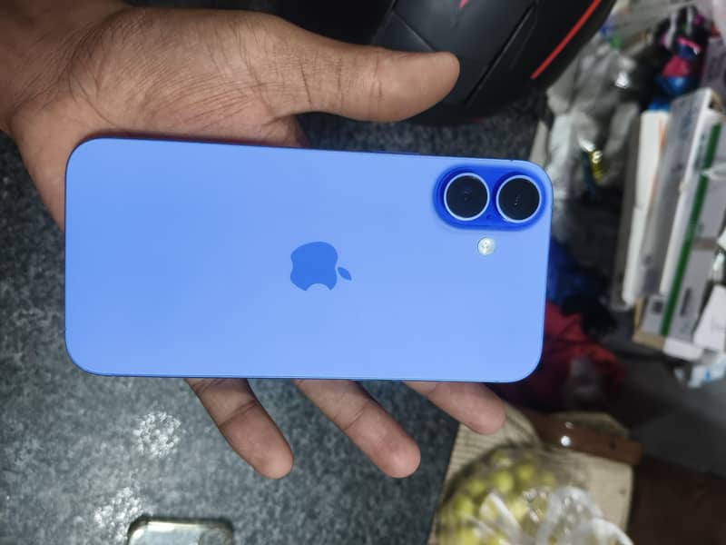 Apple iPhone 16 Plus 0