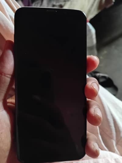 Samsung Mobile S8 4gb 64gb back break ha singal sim   urgent sale