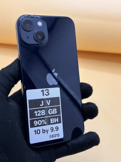 I phone 13 Jv 128 GB 90% Battery Health 10 by 10