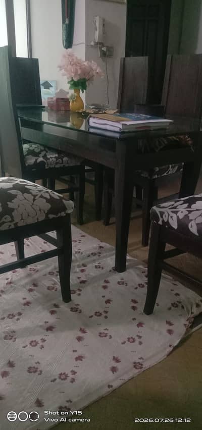 Dining table with 6 chairs