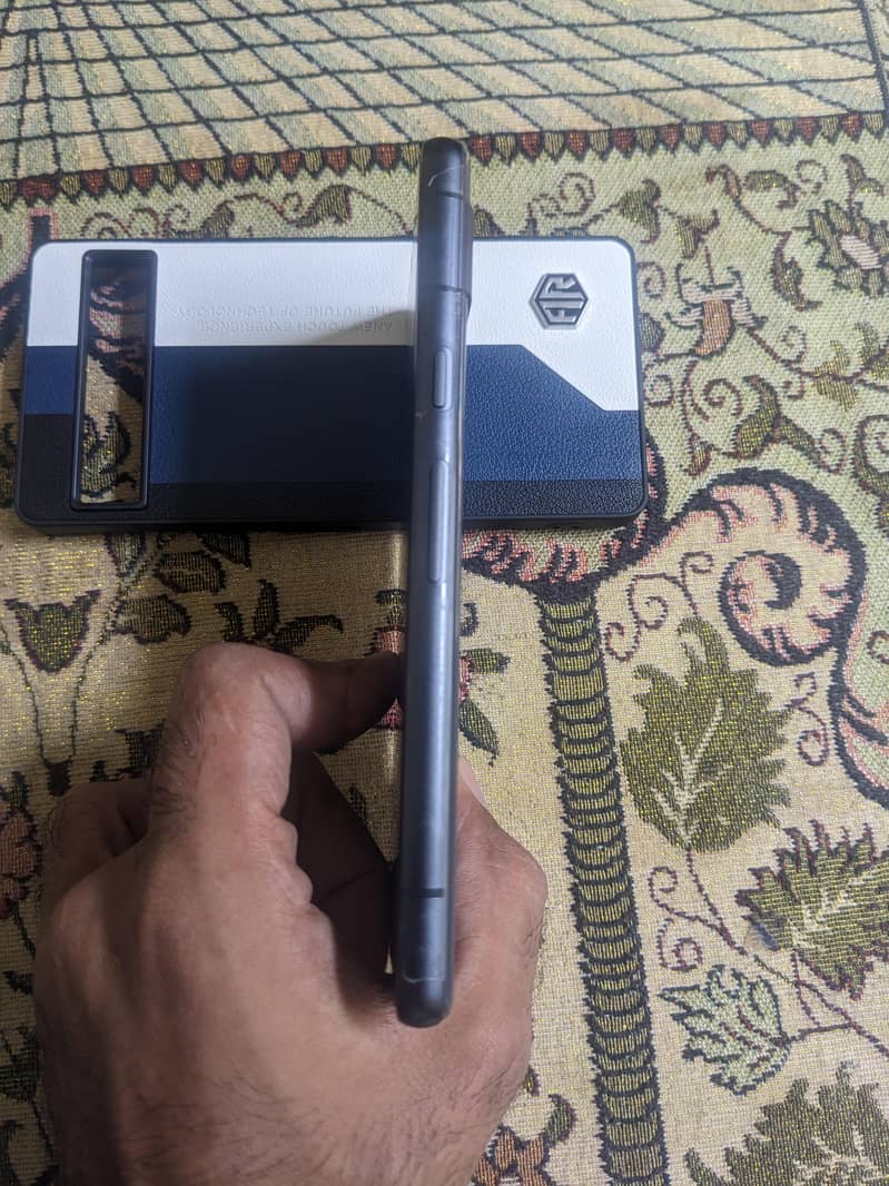 Google Pixel 7a 4
