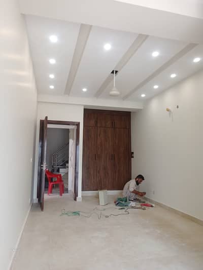 2 Marla Apartment Available For Rent in Al Kabir town
