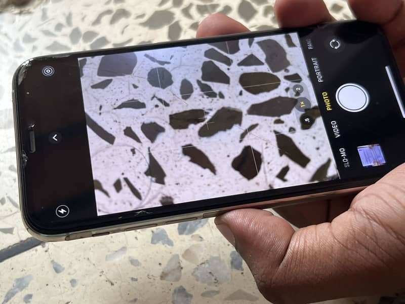 iPhone 11 pro. 1