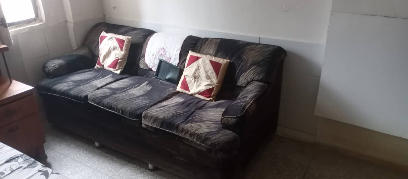 Used Sofa set. 0