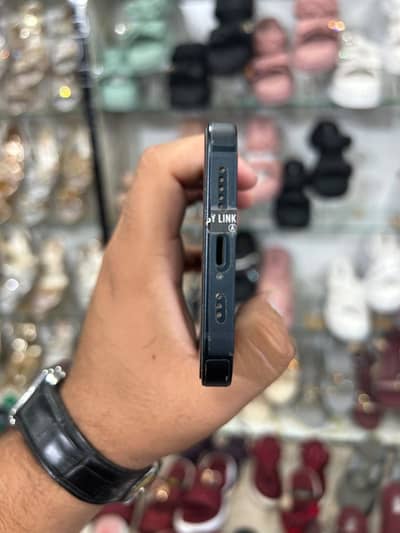 Apple iPhone 14