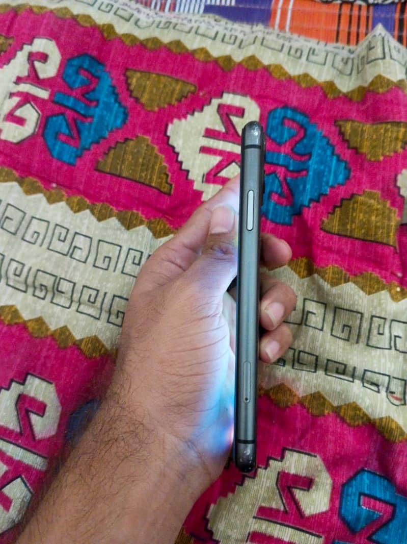 Apple iPhone 11 2
