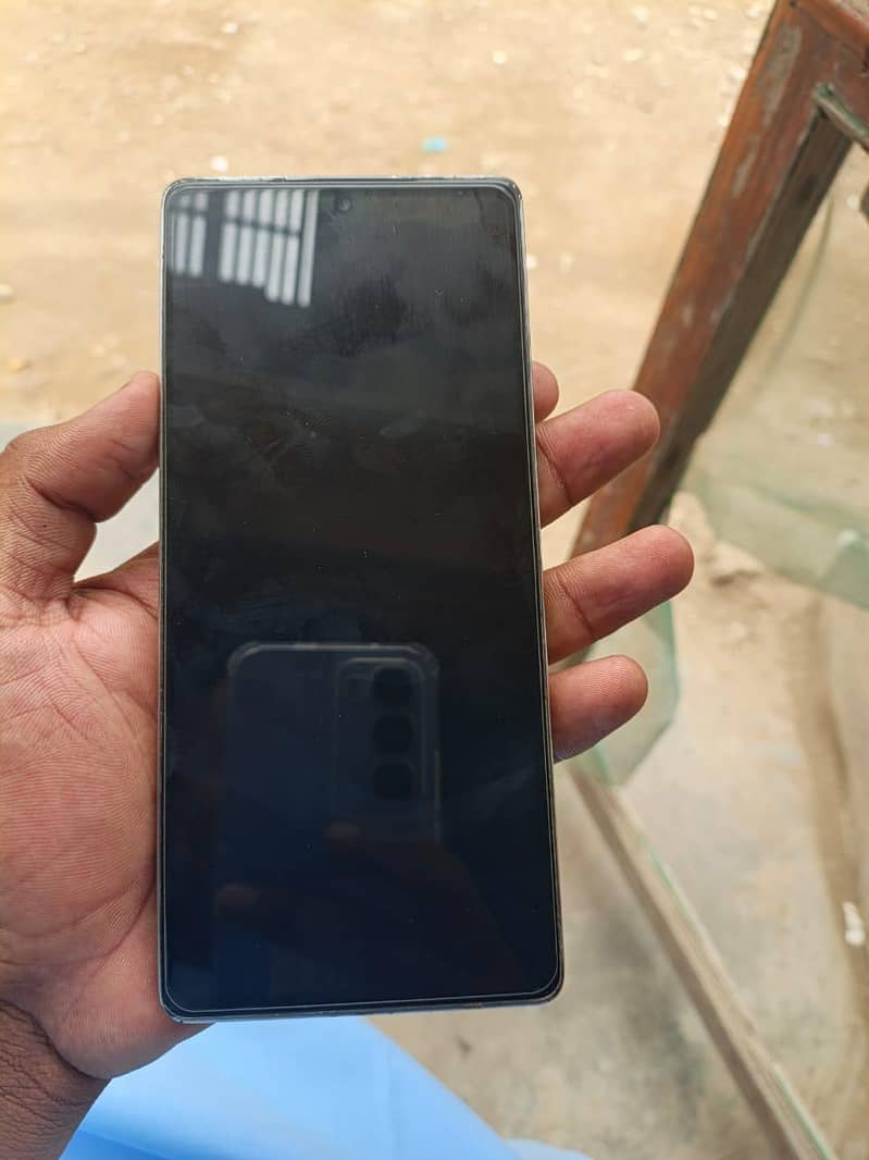 Infinix Note 40 4
