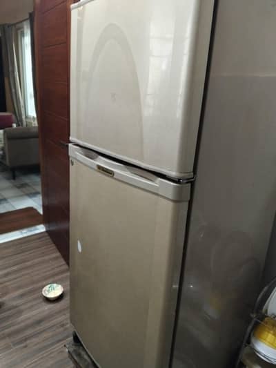 Dawlance fridge for sale