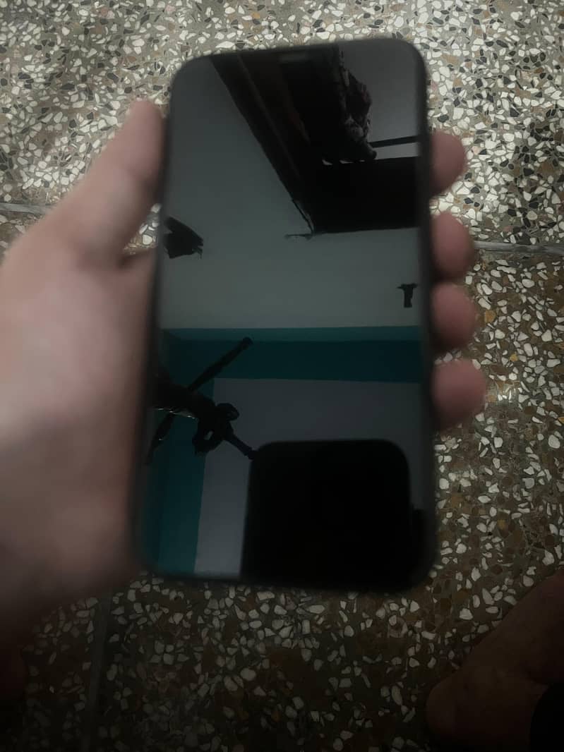 Apple iPhone 11 5