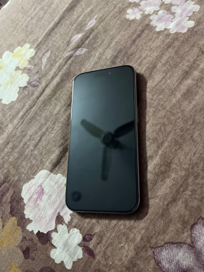 Apple iPhone 15 Pro 2