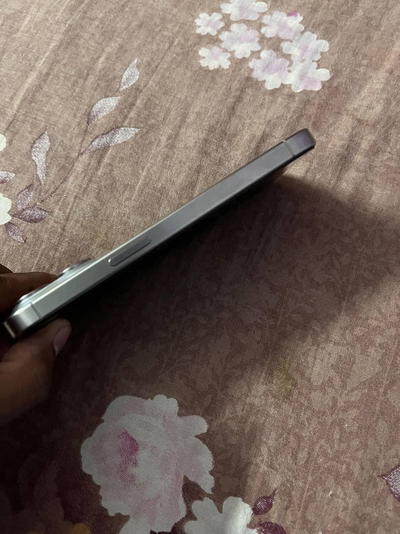 Apple iPhone 15 Pro 5