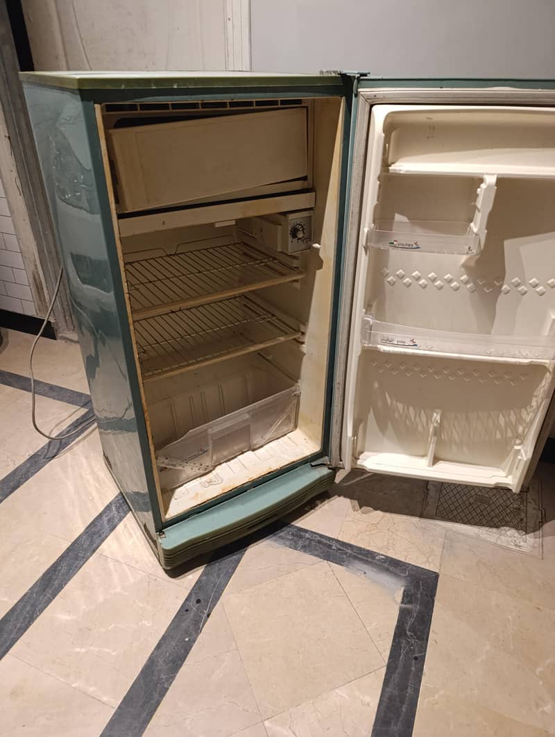 Single Fridge 1