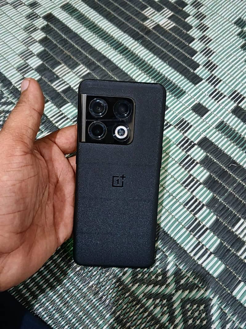 One Plus 10 Pro 0