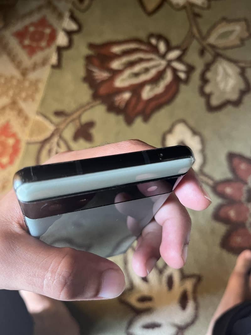 Google Pixel 6a 3