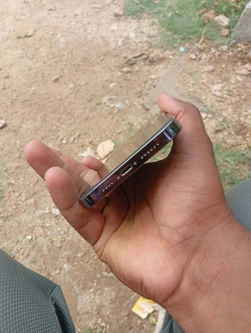 Apple iPhone 14 Pro Max 2