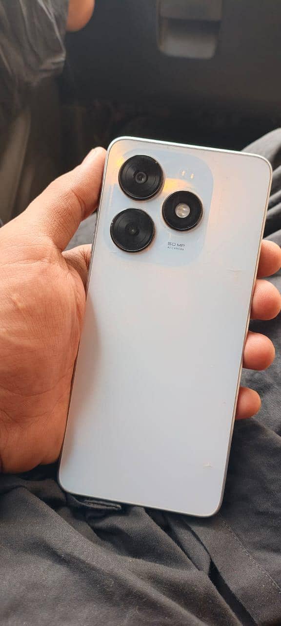 Tecno Spark 20C 4