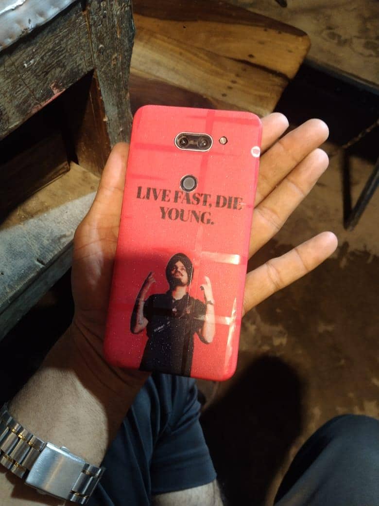 LG V30 5