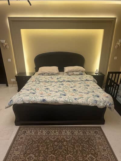 Solid Sheesham Black Bed