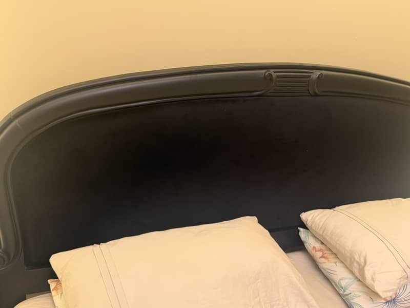 Solid Sheesham Black Bed 3