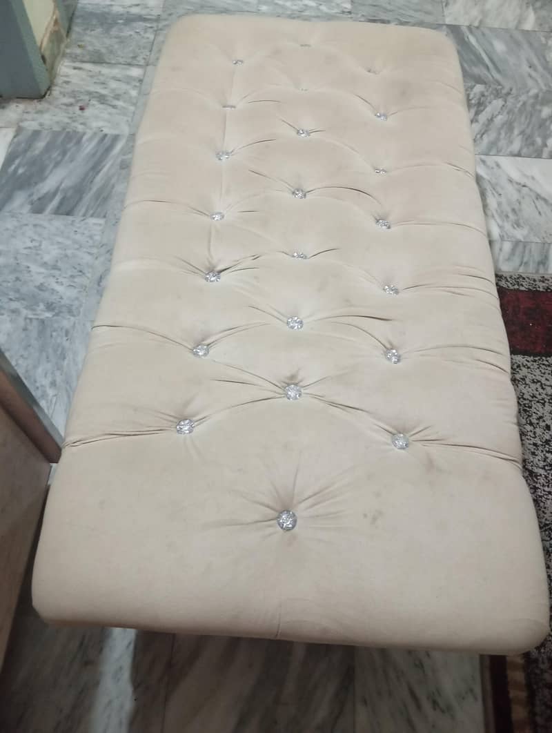 stool 0