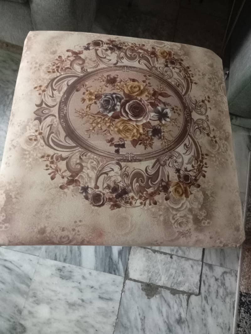 stool 2