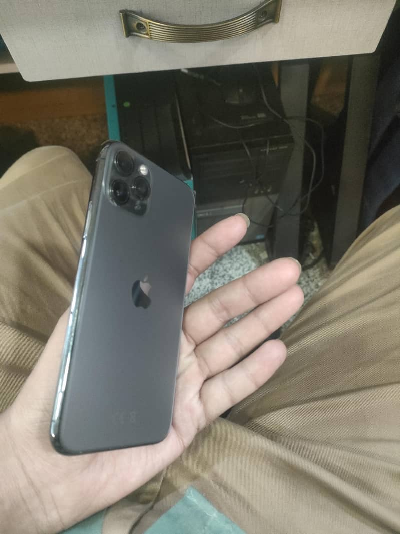 iphone 11pro 256gb 4